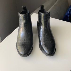 Dolce Vita Booties